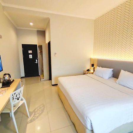 Royal Park Hotel Samarinda Eksteriør billede