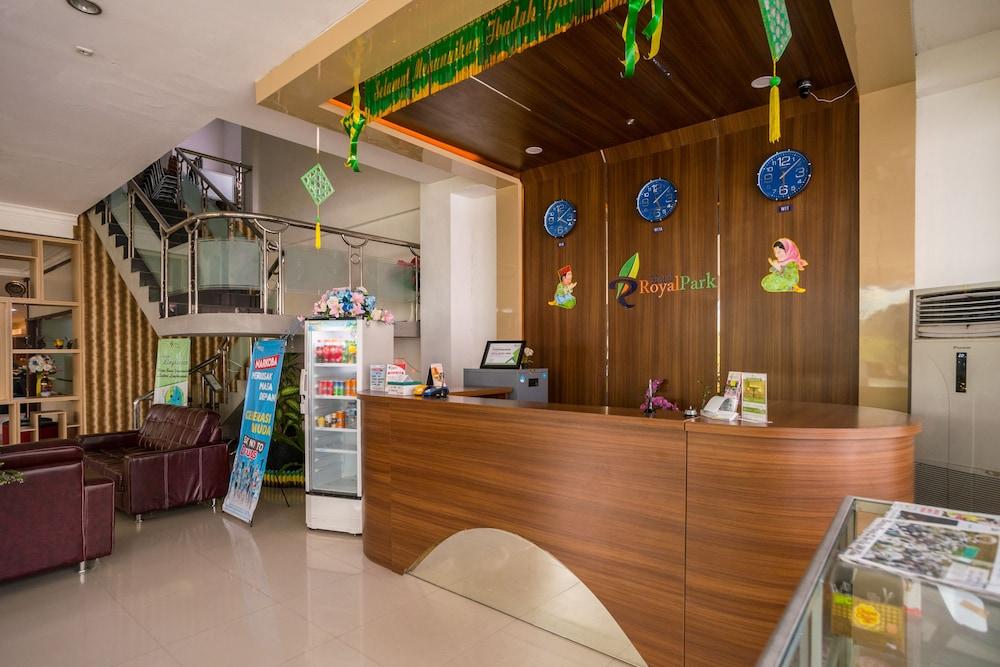 Royal Park Hotel Samarinda Eksteriør billede