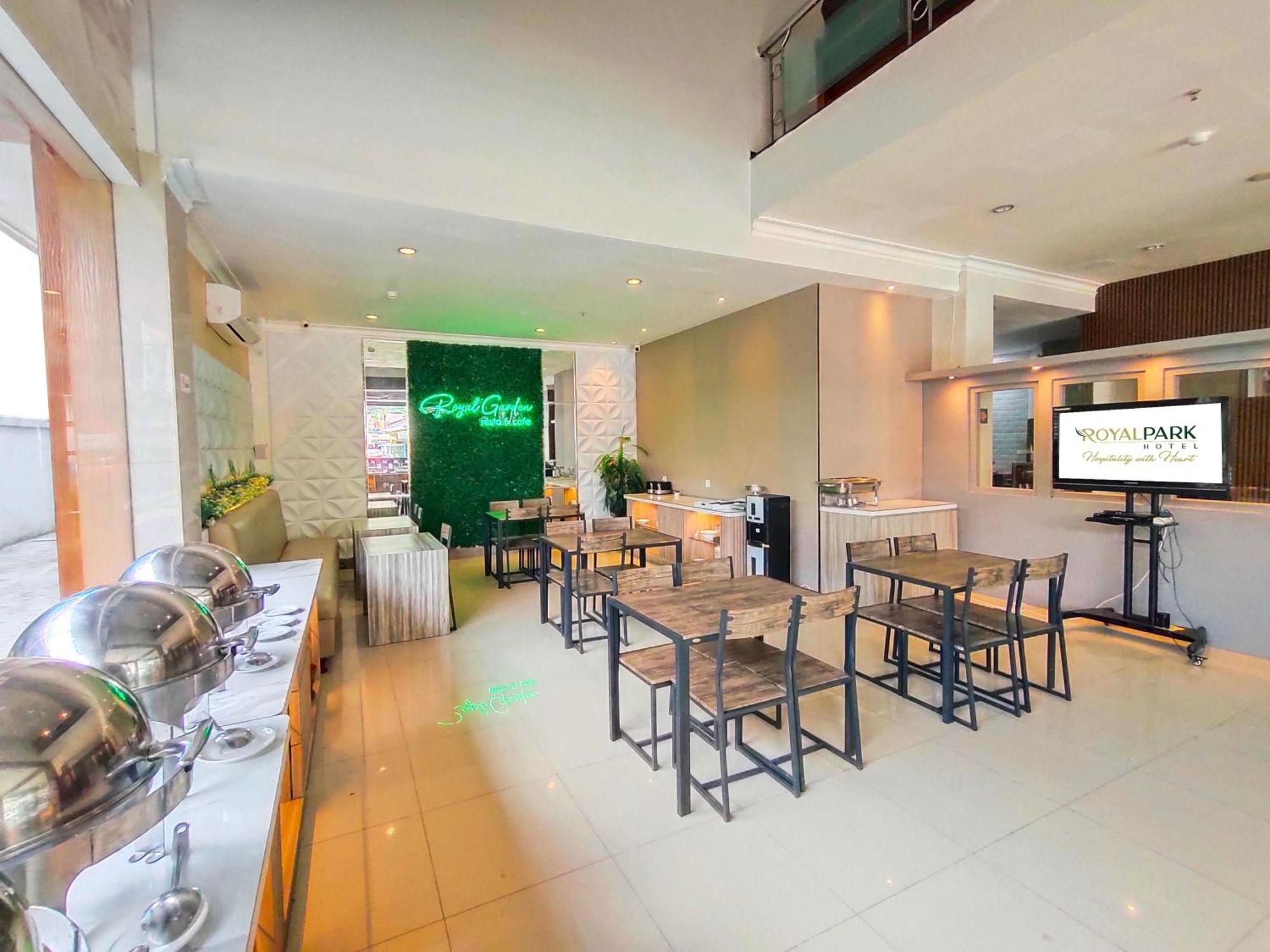Royal Park Hotel Samarinda Eksteriør billede