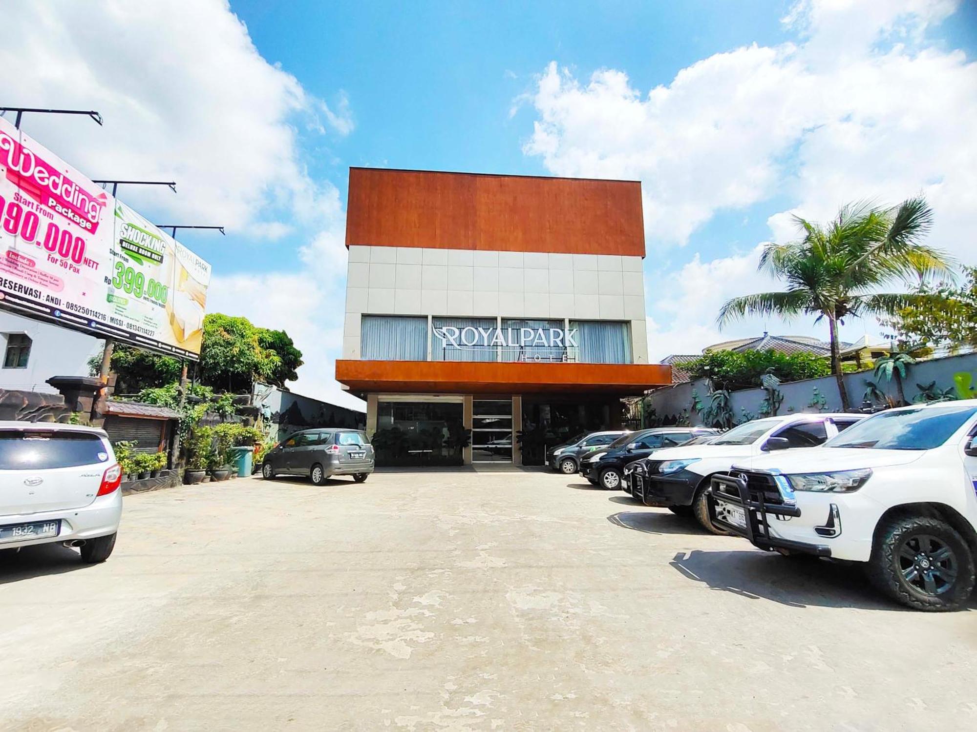 Royal Park Hotel Samarinda Eksteriør billede