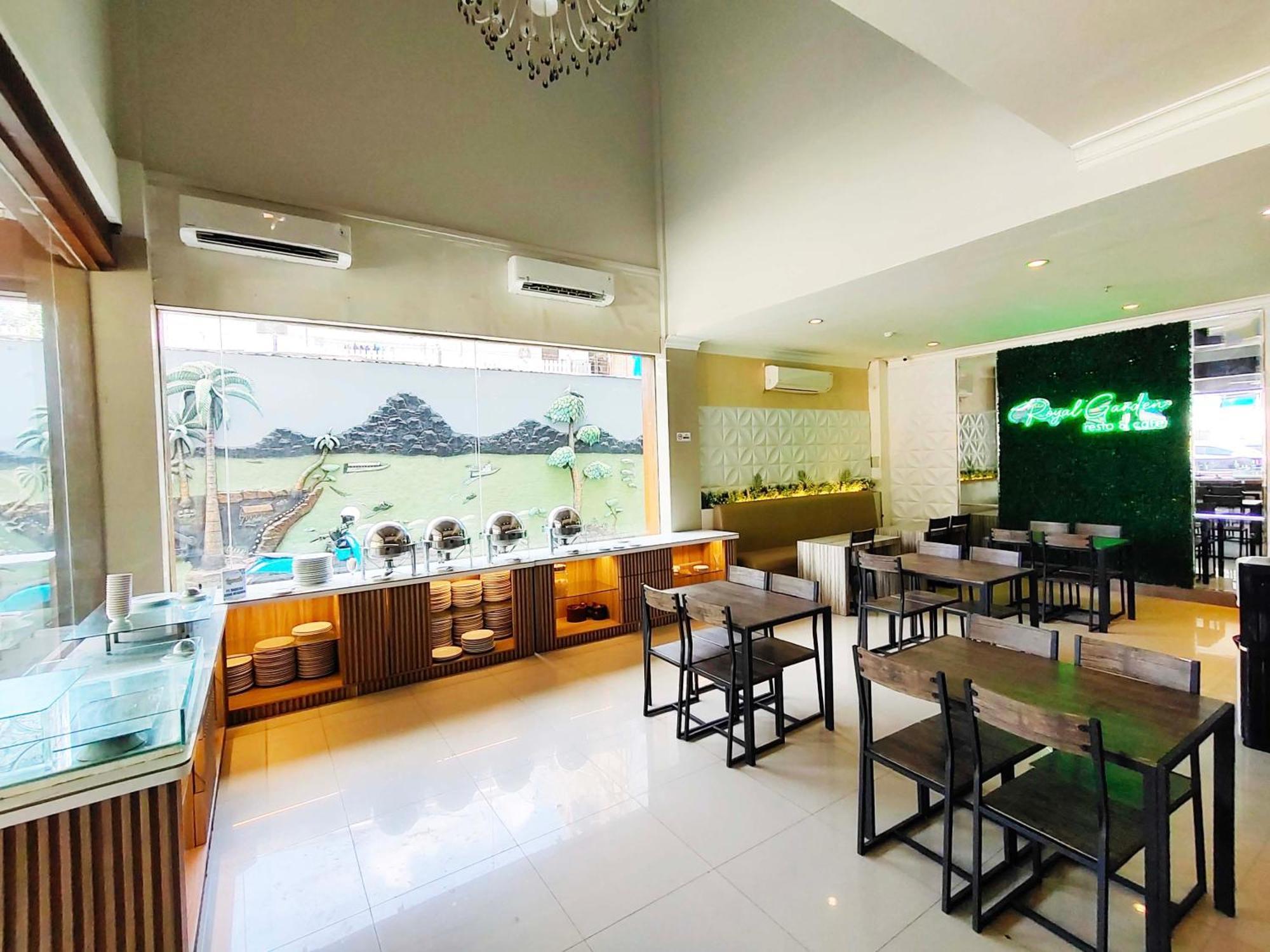 Royal Park Hotel Samarinda Eksteriør billede