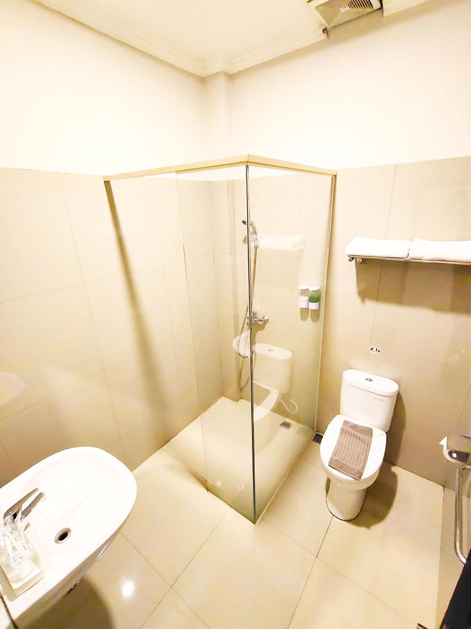 Royal Park Hotel Samarinda Eksteriør billede