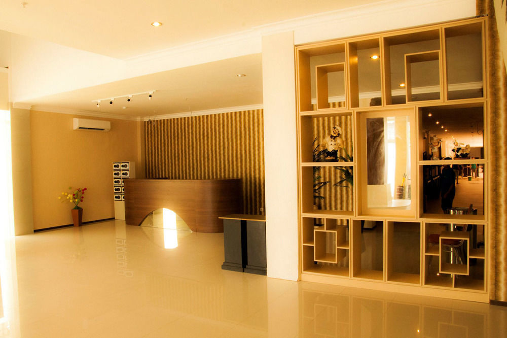 Royal Park Hotel Samarinda Eksteriør billede